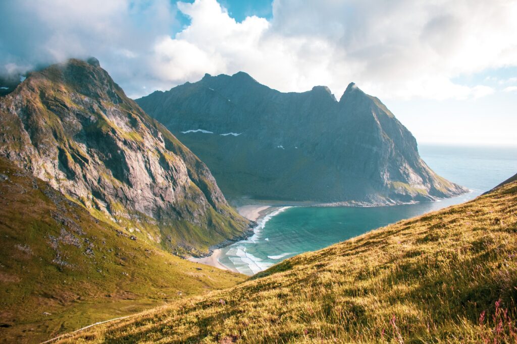 Nordnorsk natur: hav, strand og fjell